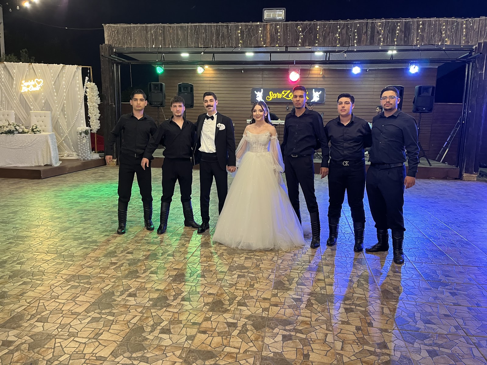 Akın Organizasyon09 kır düğünü mekanı — Efeler