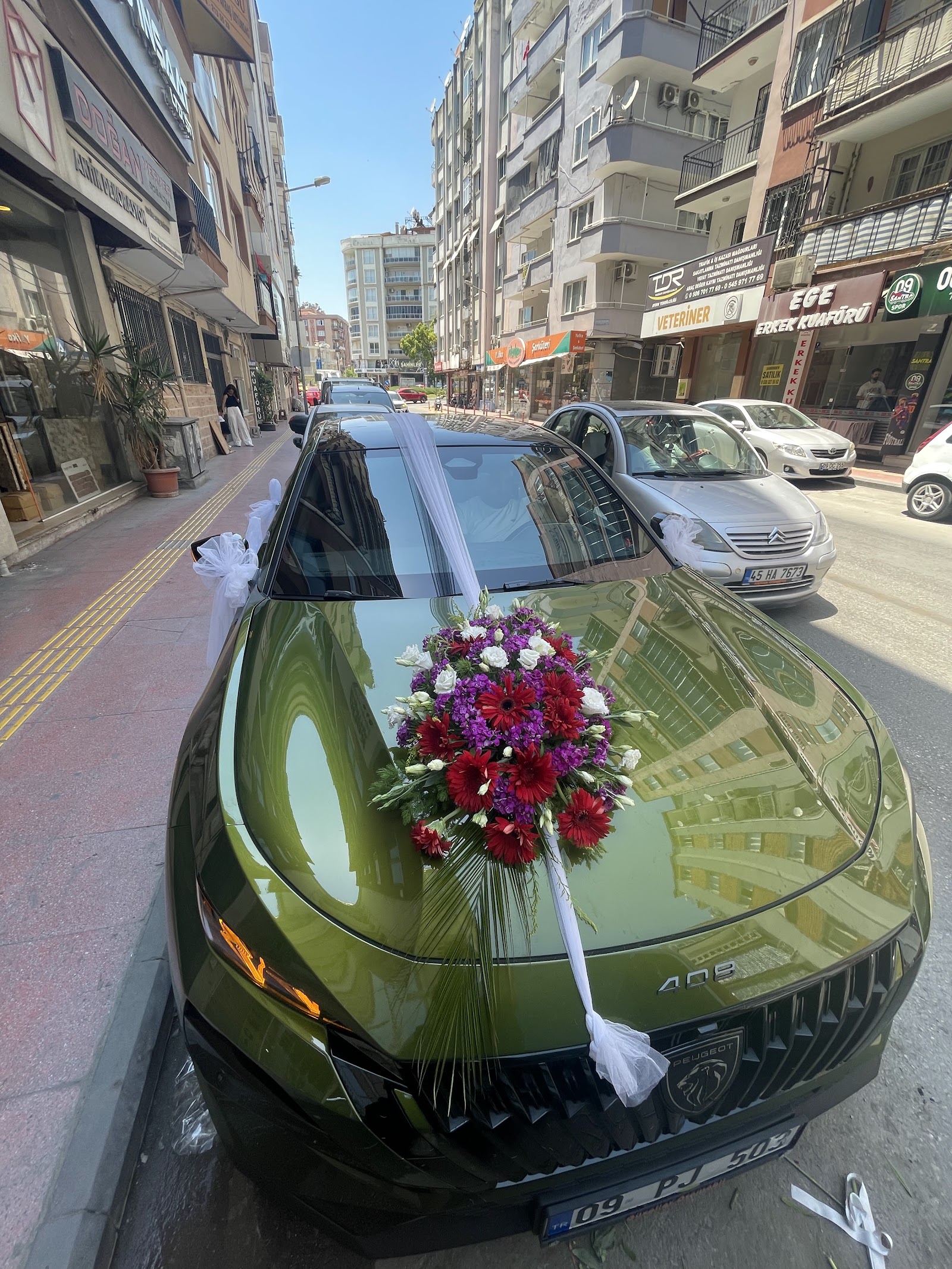 Aydın/Efeler Nisan Çiçekçilik