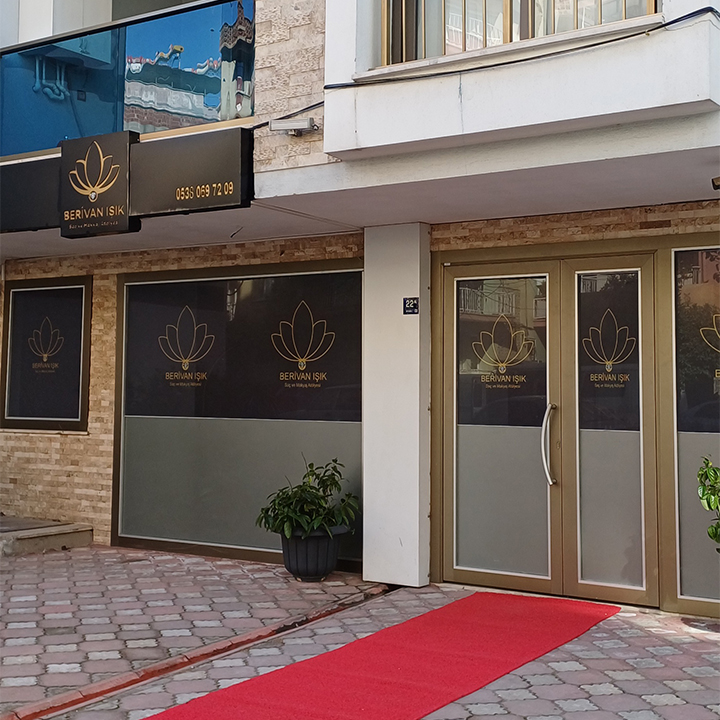 Berivan Işık Saç ve Makyaj Atölyesi
