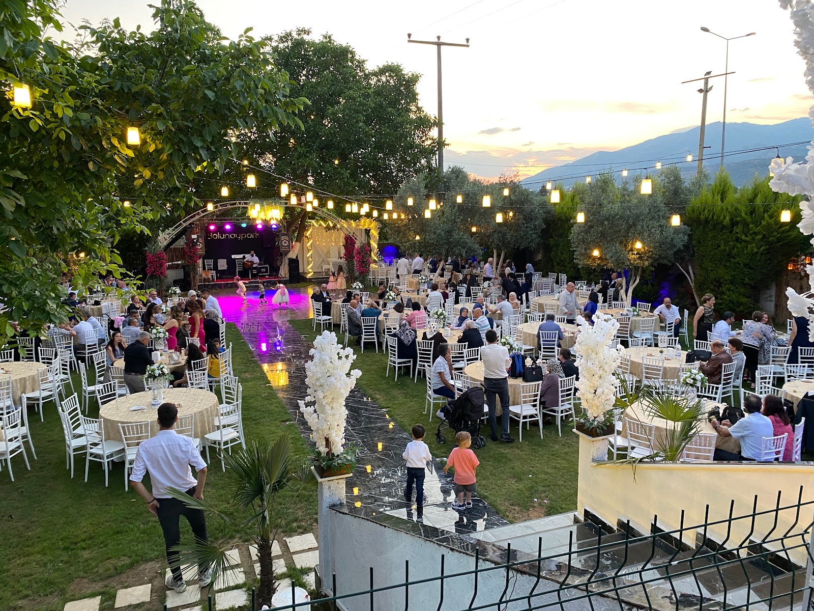 Dolunay Park Kır Düğün Salonu — Efeler, Aydın kır düğünü mekanı görsel 1