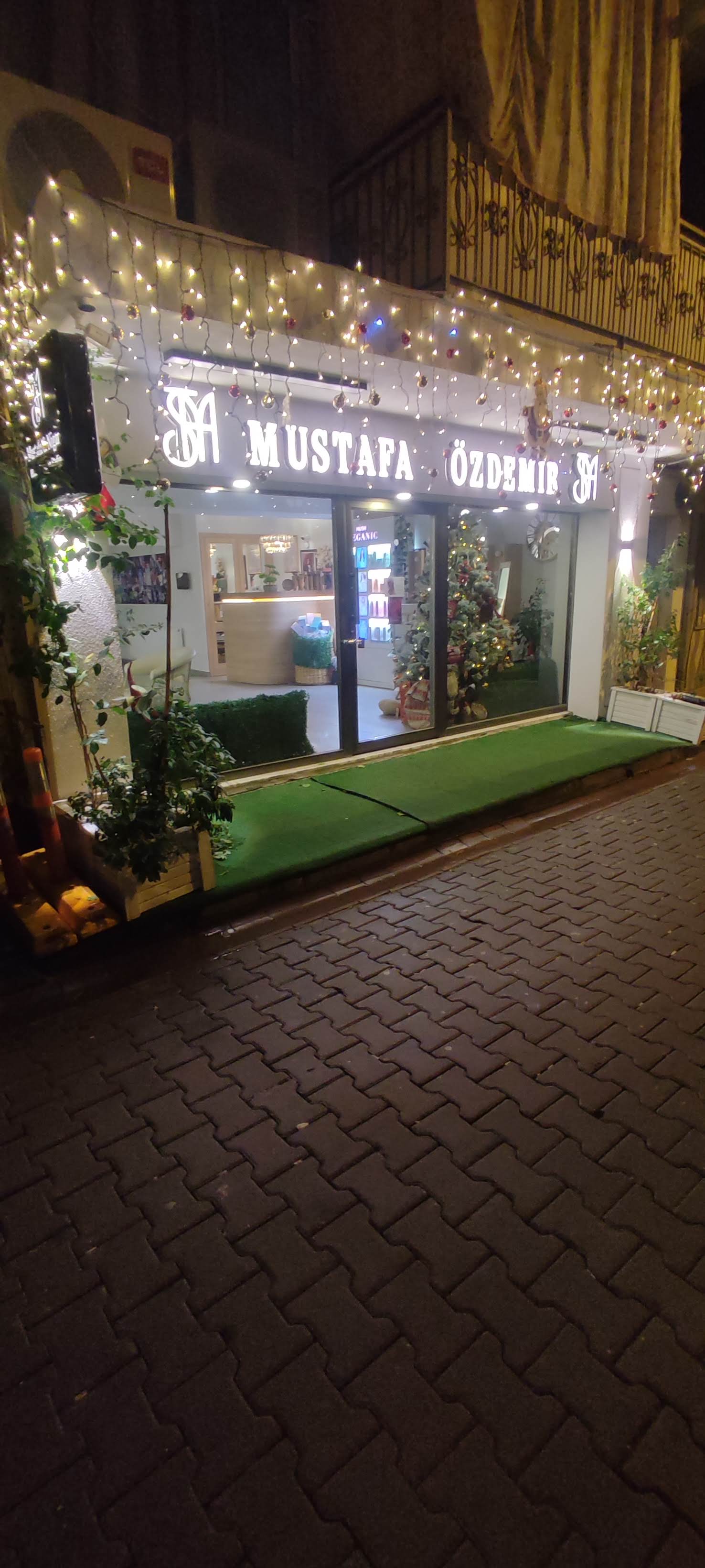Mustafa & Nigar Özdemir Hair Make-Up Studio kır düğünü mekanı — Efeler
