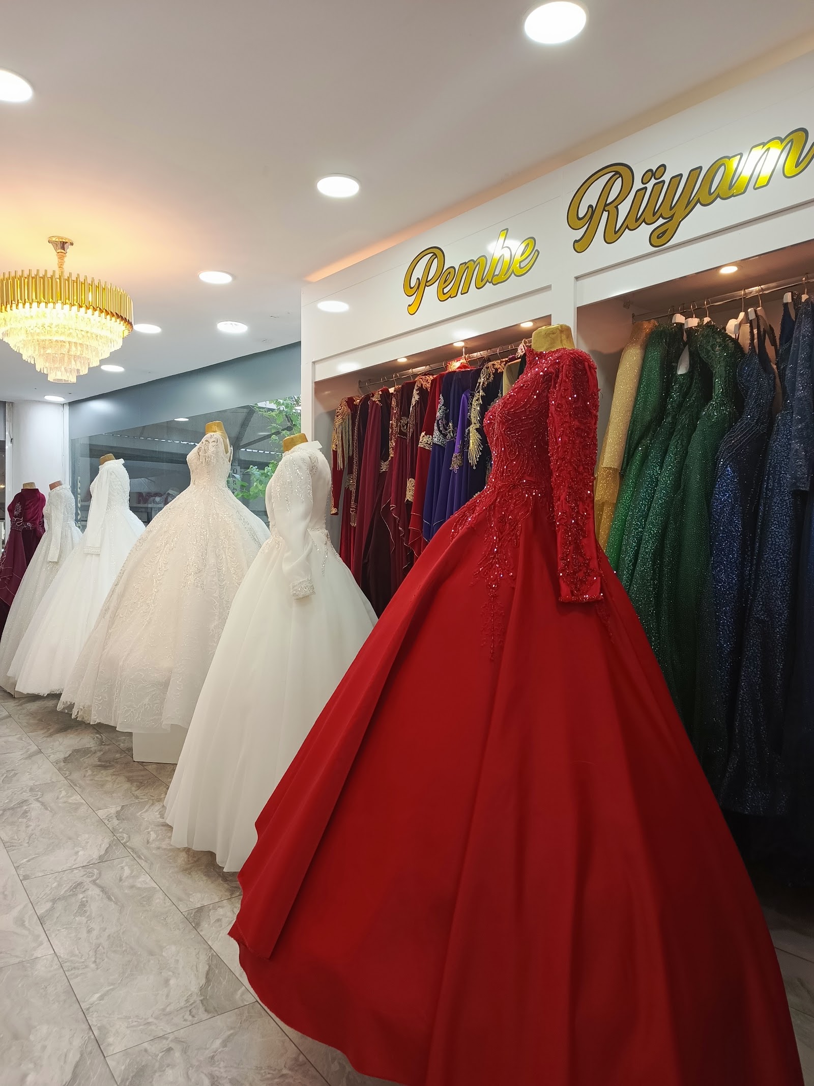 Pembe Rüyam Gelinlik Sarayı kır düğünü mekanı — Efeler