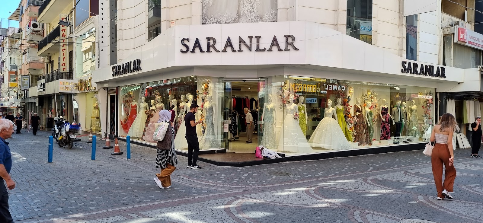 Saranlar kır düğünü mekanı — Efeler